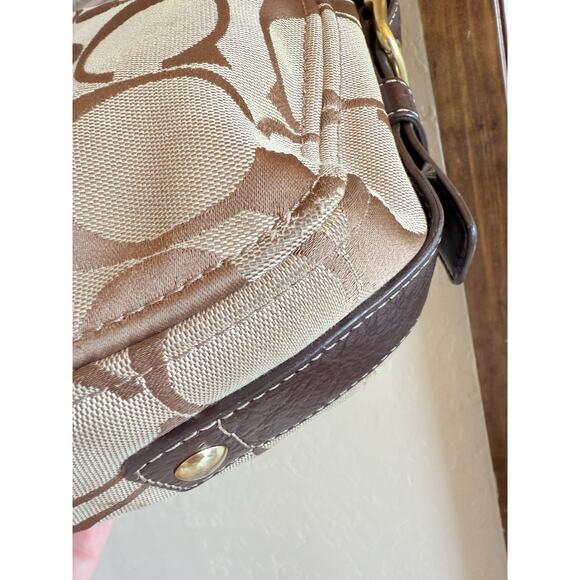 Vintage Coach Zoe Hobo Bag with Box/Dust Bag Brown Leather Chunky Brass Hardware - Picture 3 of 16